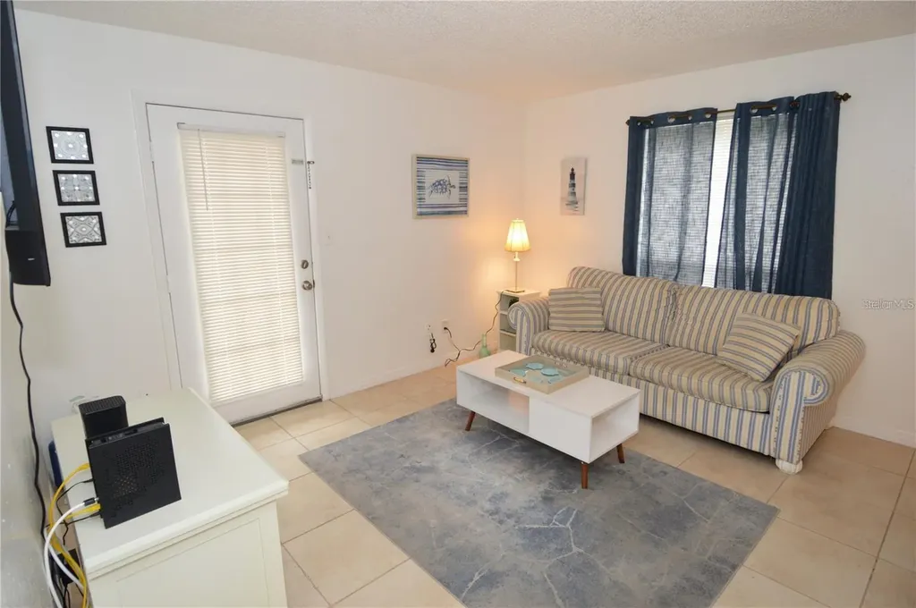 8625 Mallard Reserve Drive Tampa FL 33614