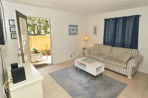 8625 Mallard Reserve Drive Tampa FL 33614
