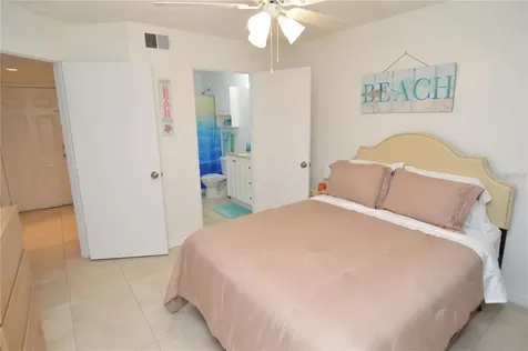 8625 Mallard Reserve Drive Tampa FL 33614