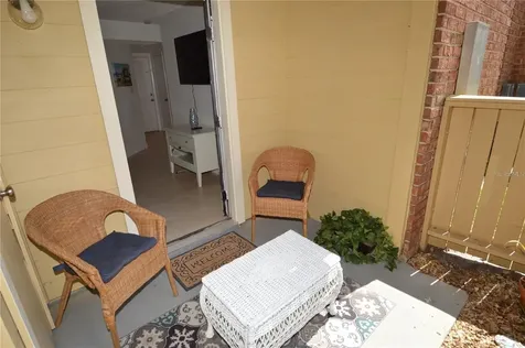 8625 Mallard Reserve Drive Tampa FL 33614