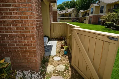 8625 Mallard Reserve Drive Tampa FL 33614