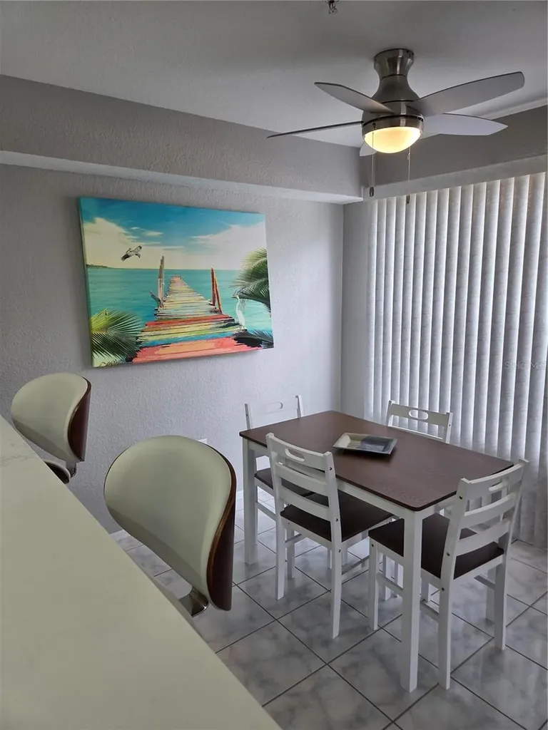 850 S Tamiami Trail Sarasota FL 34236