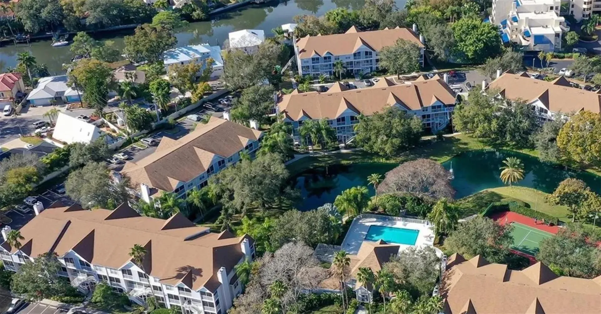850 S Tamiami Trail Sarasota FL 34236