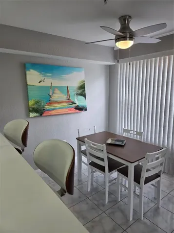 850 S Tamiami Trail Sarasota FL 34236