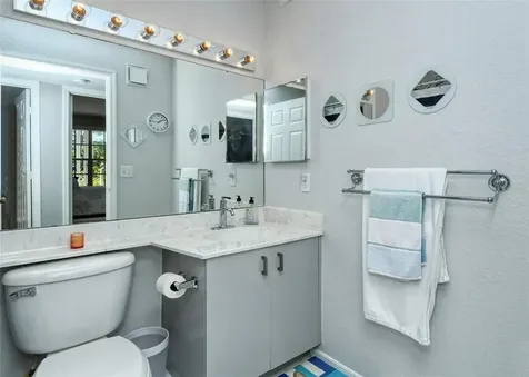 850 S Tamiami Trail Sarasota FL 34236