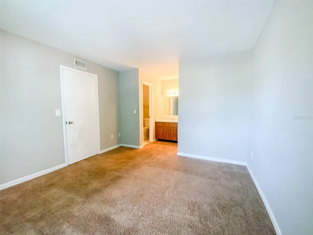 455 Alt 19 S Palm Harbor FL 34683