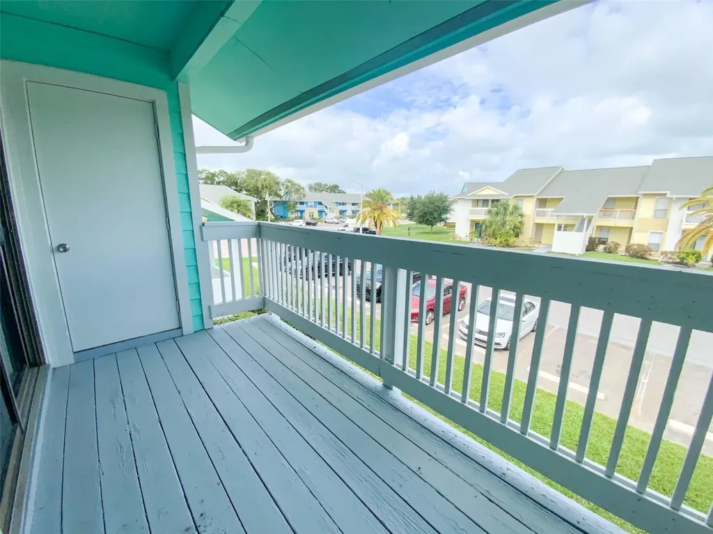 455 Alt 19 S Palm Harbor FL 34683