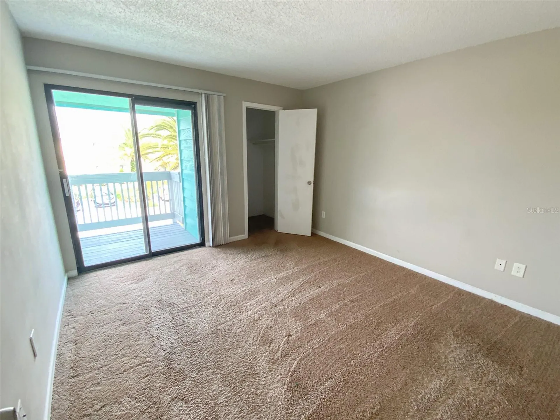 455 Alt 19 S Palm Harbor FL 34683