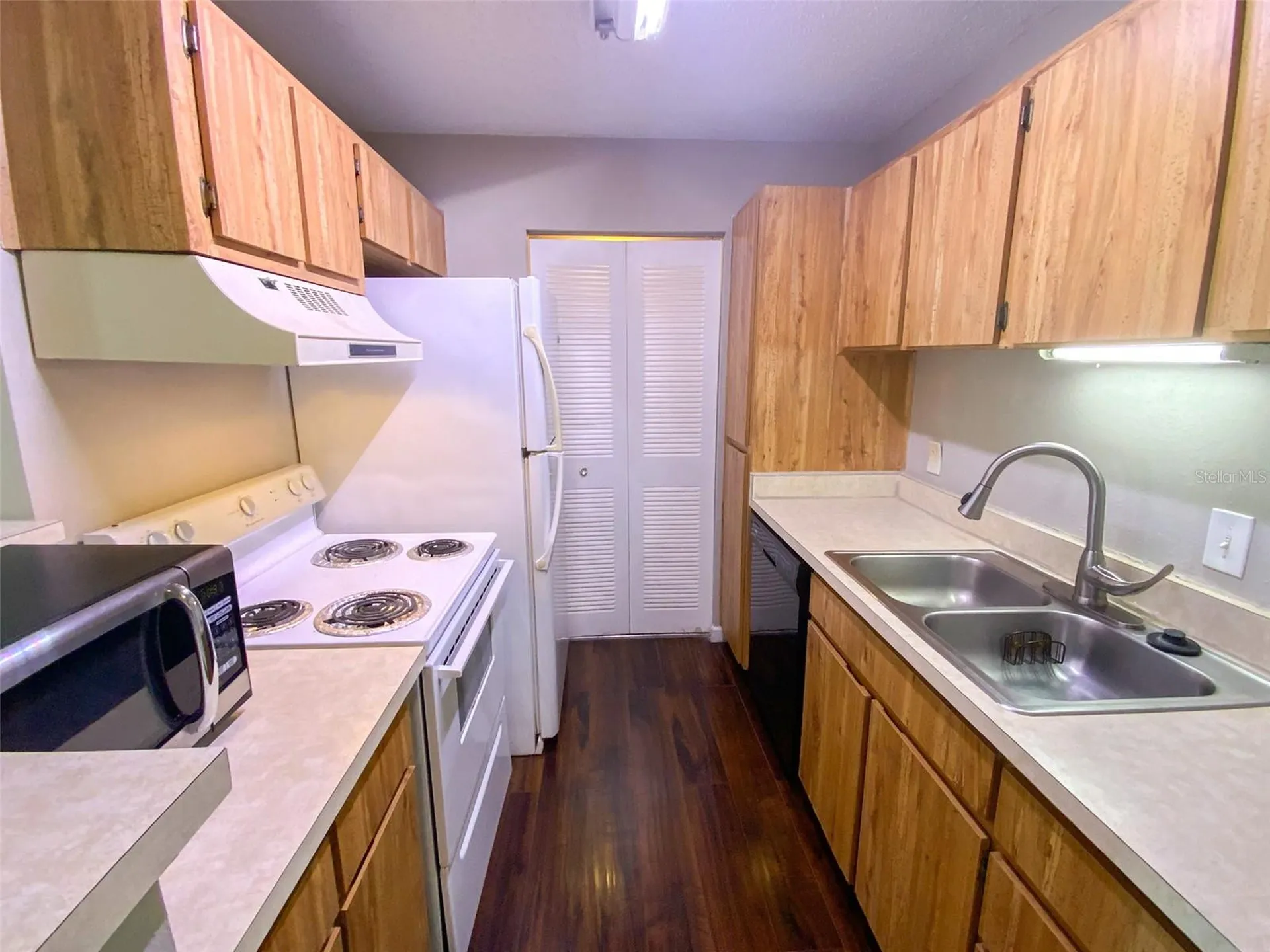 455 Alt 19 S Palm Harbor FL 34683