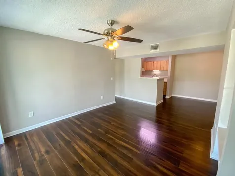 455 Alt 19 S Palm Harbor FL 34683