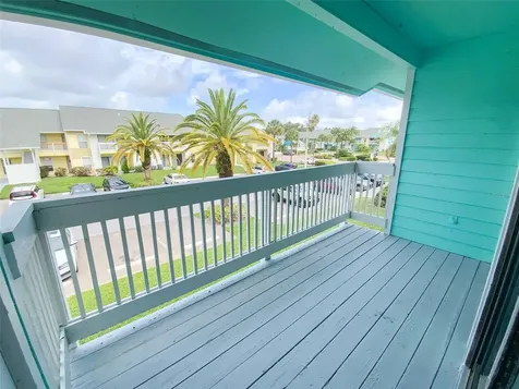 455 Alt 19 S Palm Harbor FL 34683