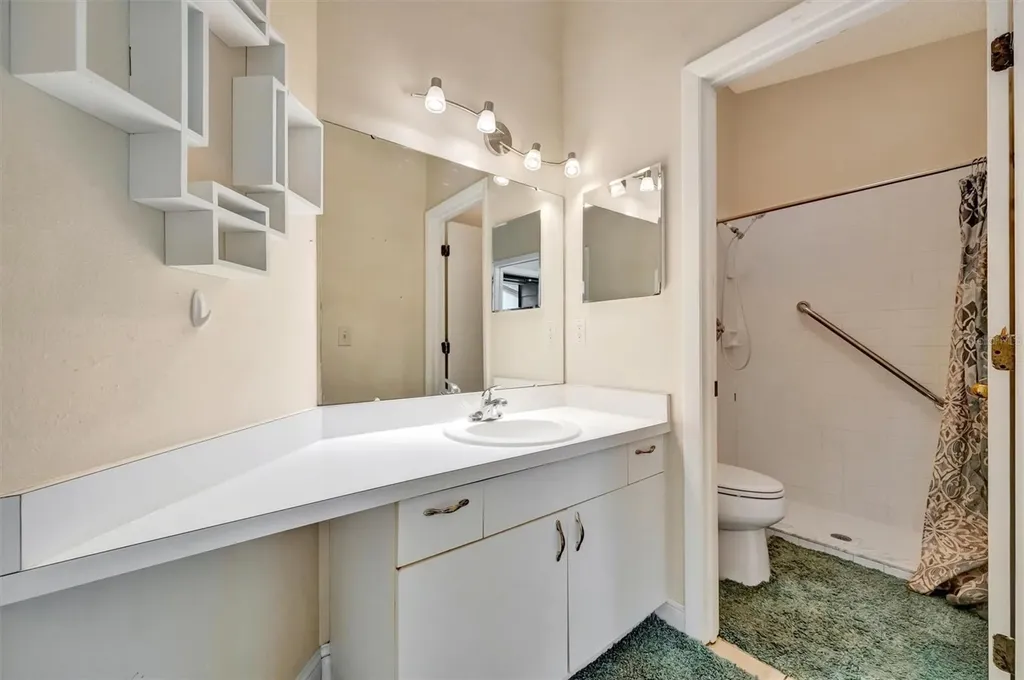 2925 Park Lake Drive Bradenton FL 34209
