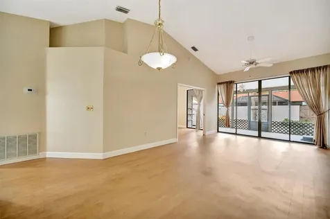 2925 Park Lake Drive Bradenton FL 34209