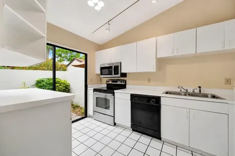 2925 Park Lake Drive Bradenton FL 34209