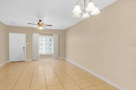 727 Shropshire Loop Sanford FL 32771