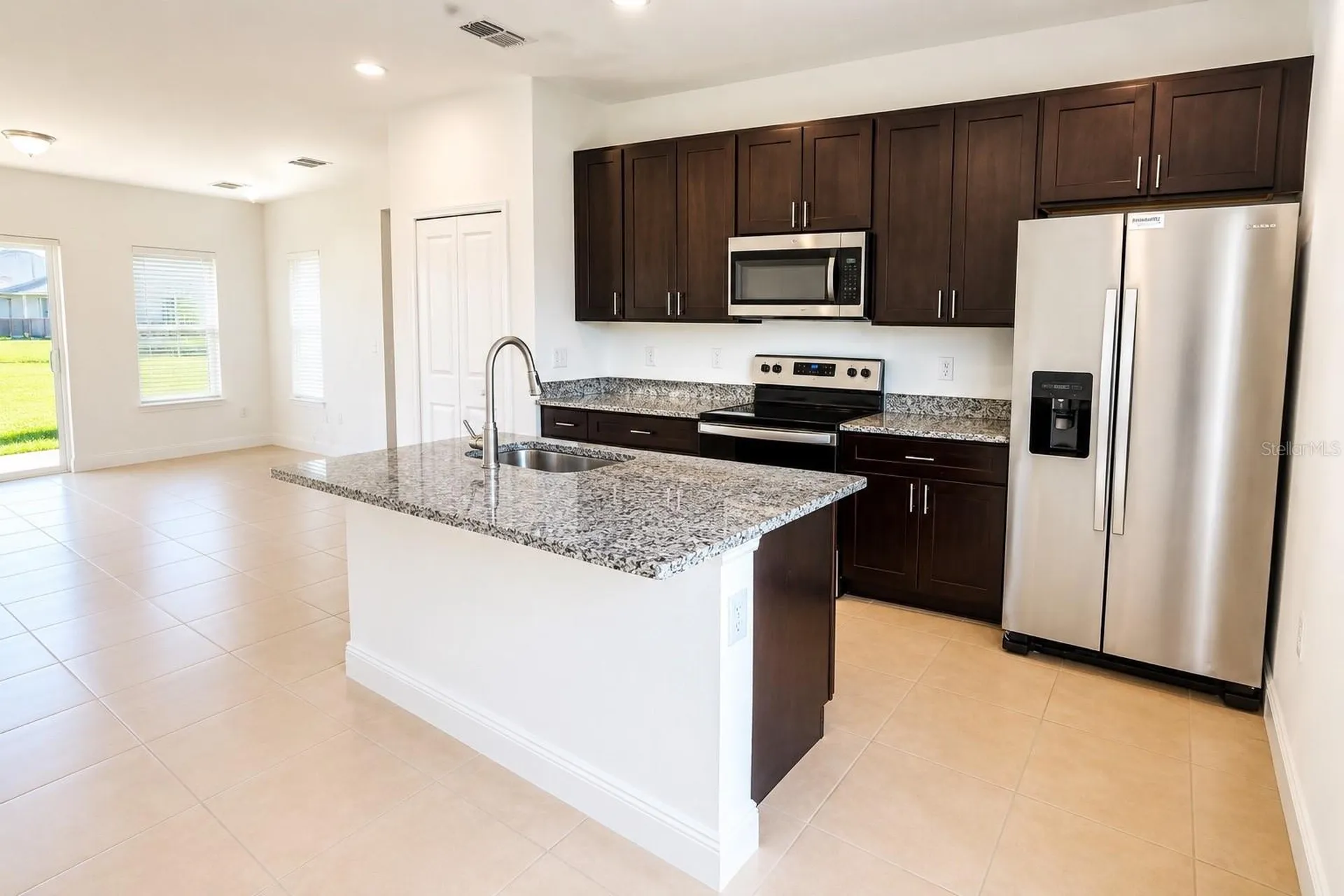 237 Cimarron Drive Kissimmee FL 34759