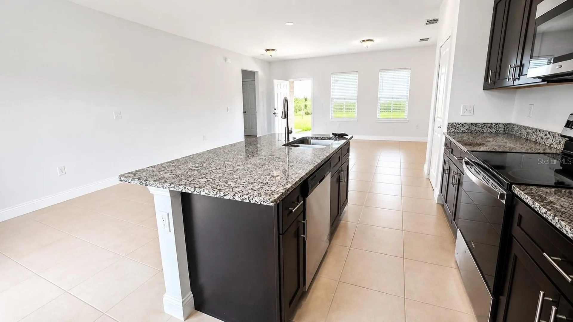 237 Cimarron Drive Kissimmee FL 34759