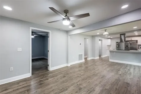 8006 N 14th Street Tampa FL 33604
