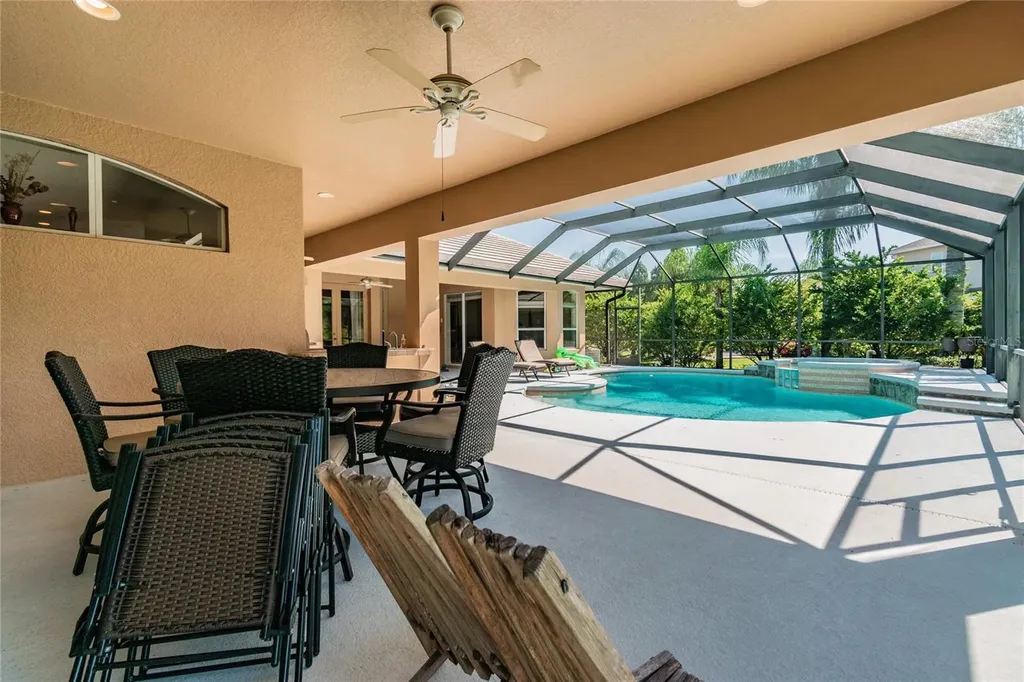1107 Oxbridge Drive Lutz FL 33549