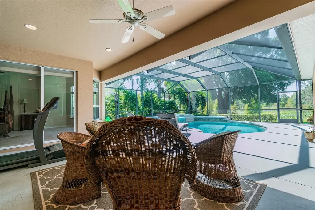 1107 Oxbridge Drive Lutz FL 33549