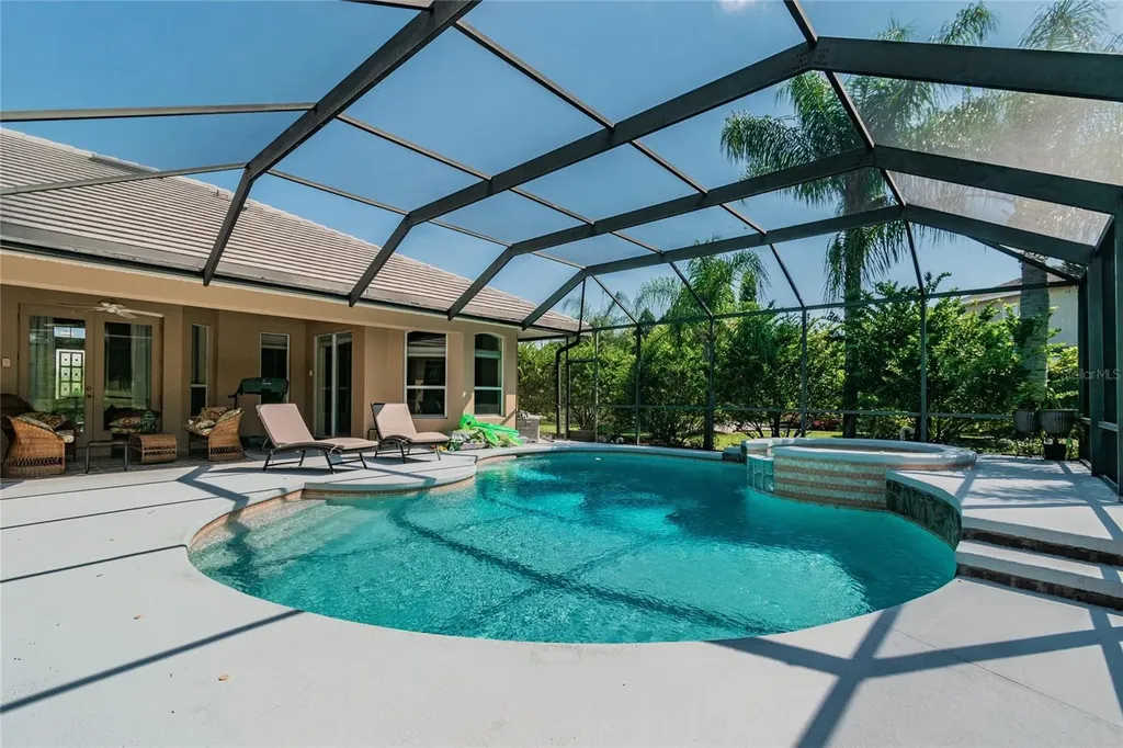1107 Oxbridge Drive Lutz FL 33549