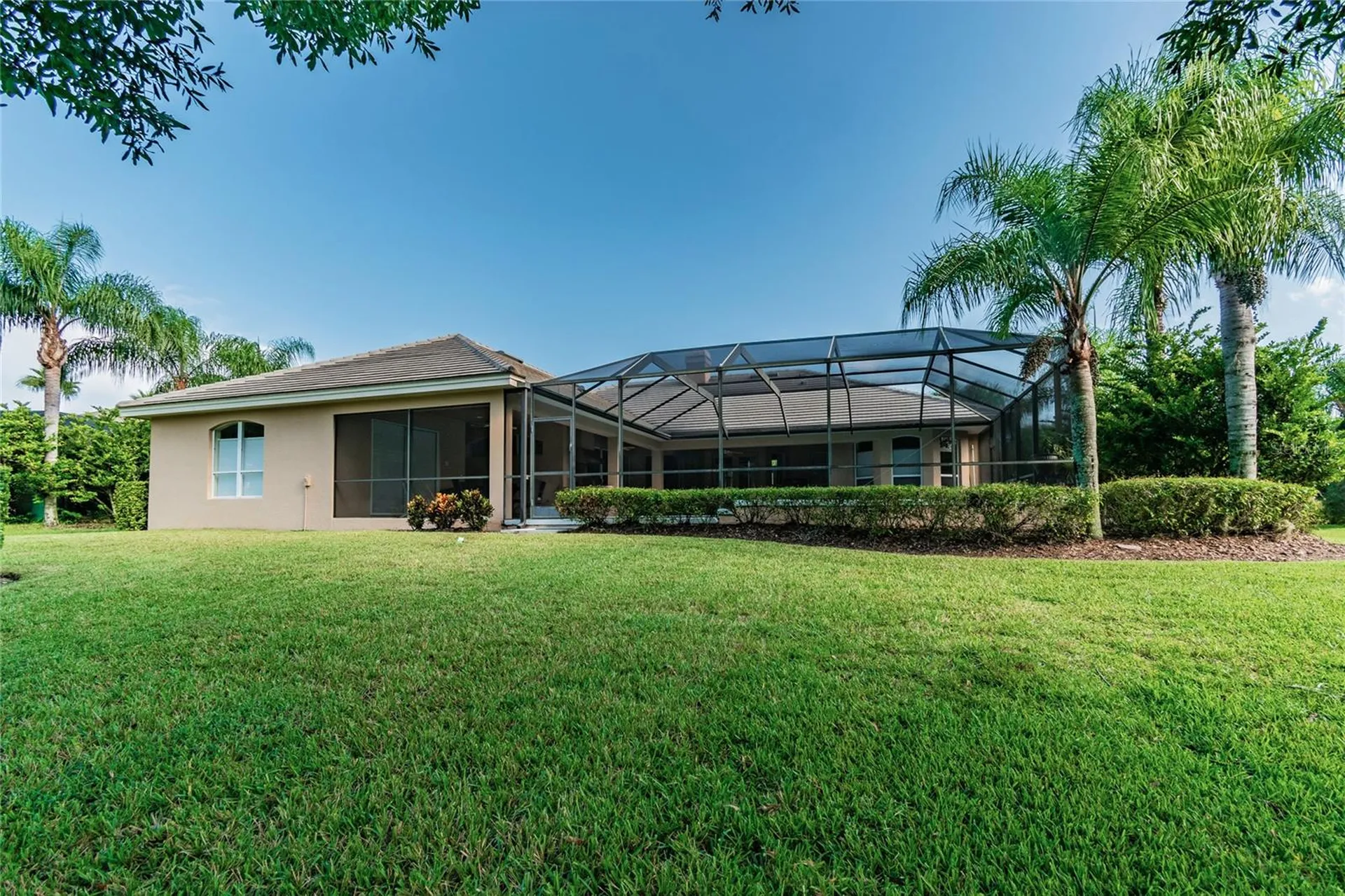 1107 Oxbridge Drive Lutz FL 33549