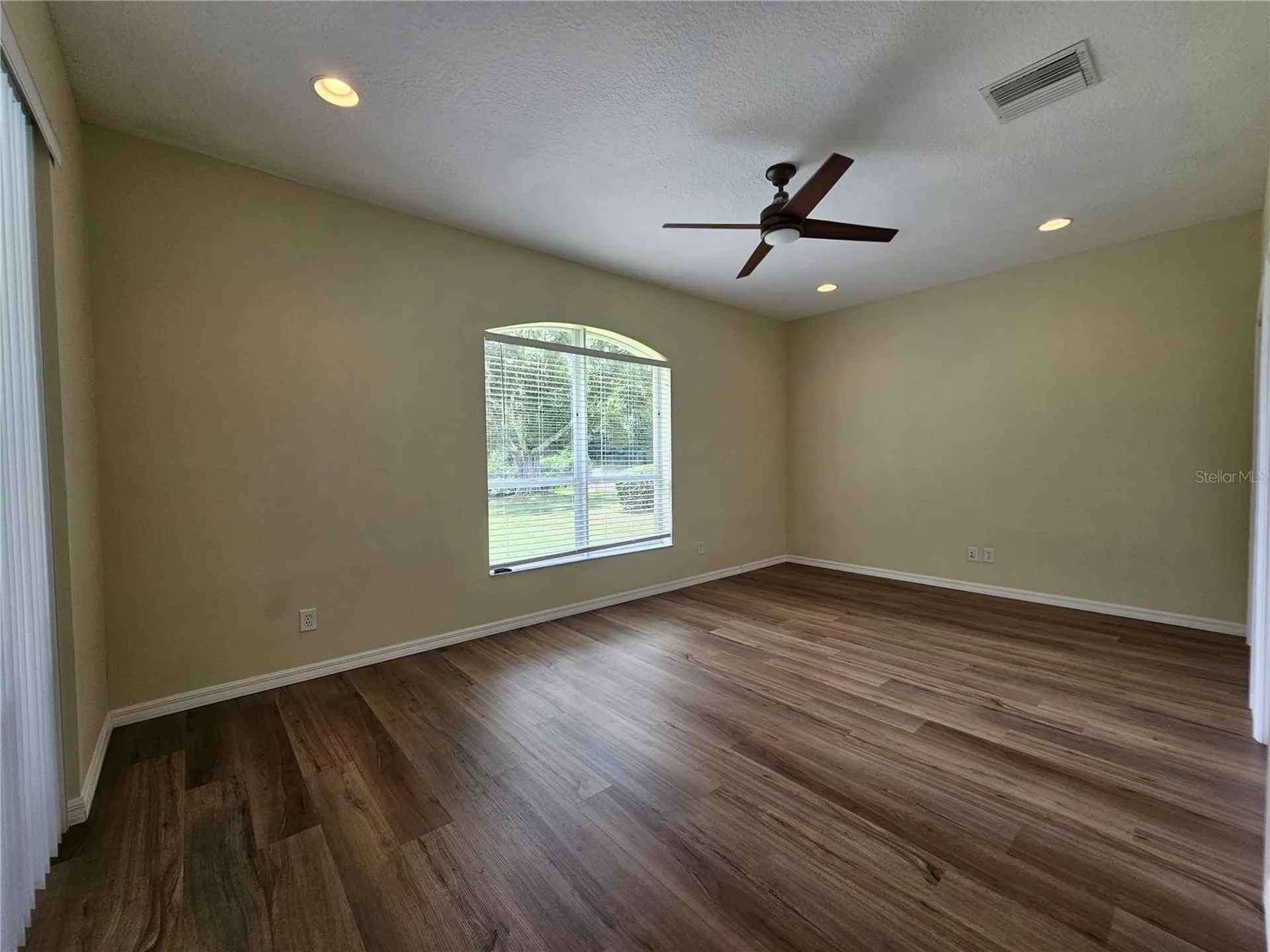 1107 Oxbridge Drive Lutz FL 33549