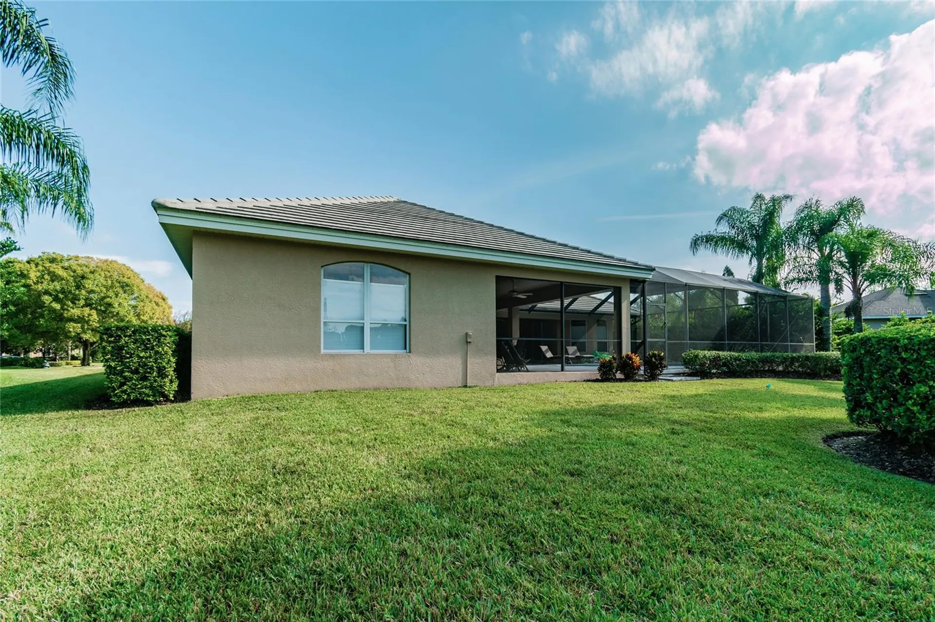 1107 Oxbridge Drive Lutz FL 33549