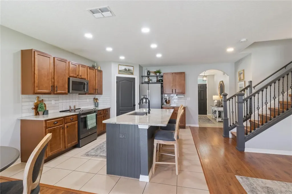 863 Lake Cummings Boulevard Lake Alfred FL 33850
