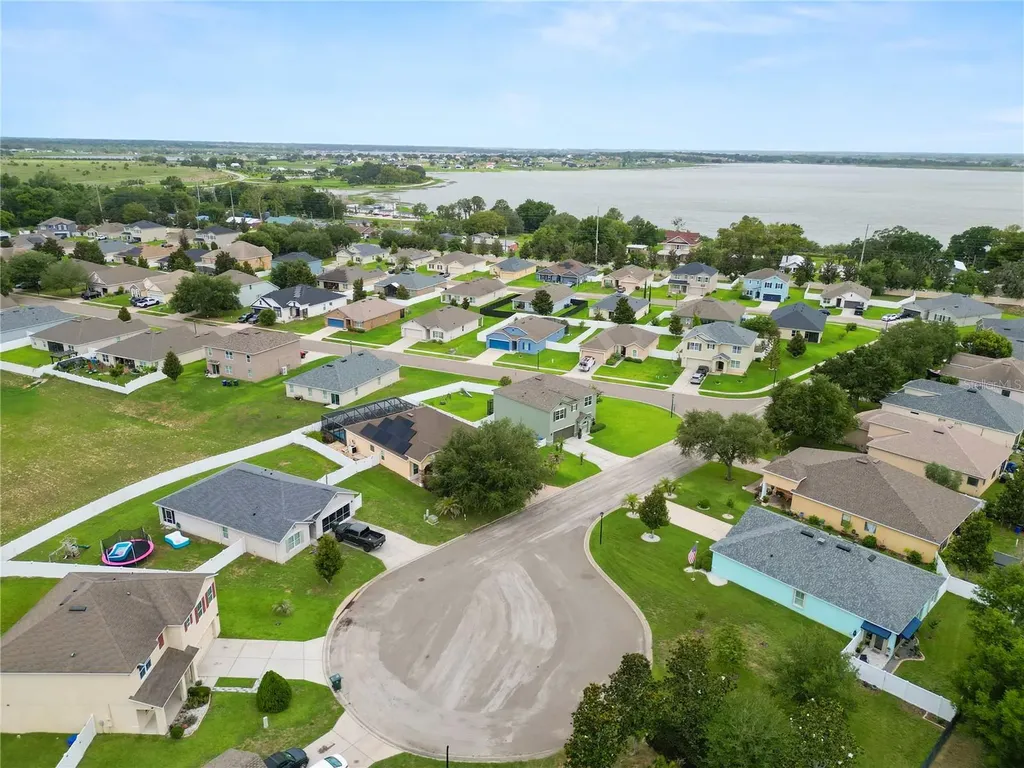 863 Lake Cummings Boulevard Lake Alfred FL 33850