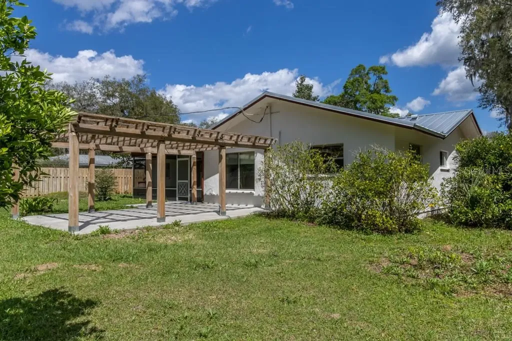 3426 NW 40th Street Gainesville FL 32606