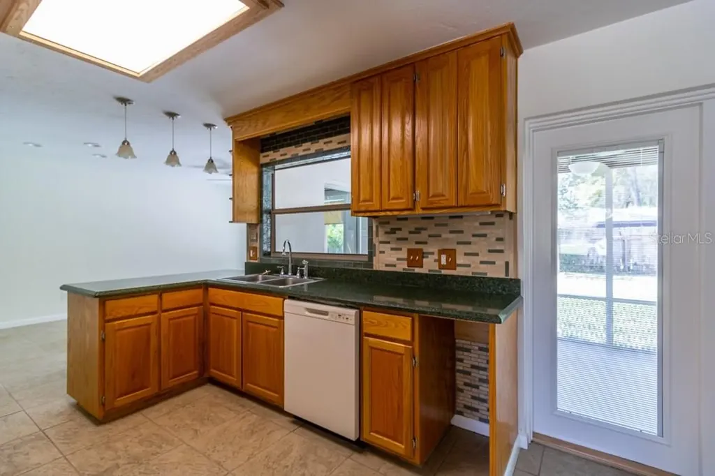 3426 NW 40th Street Gainesville FL 32606