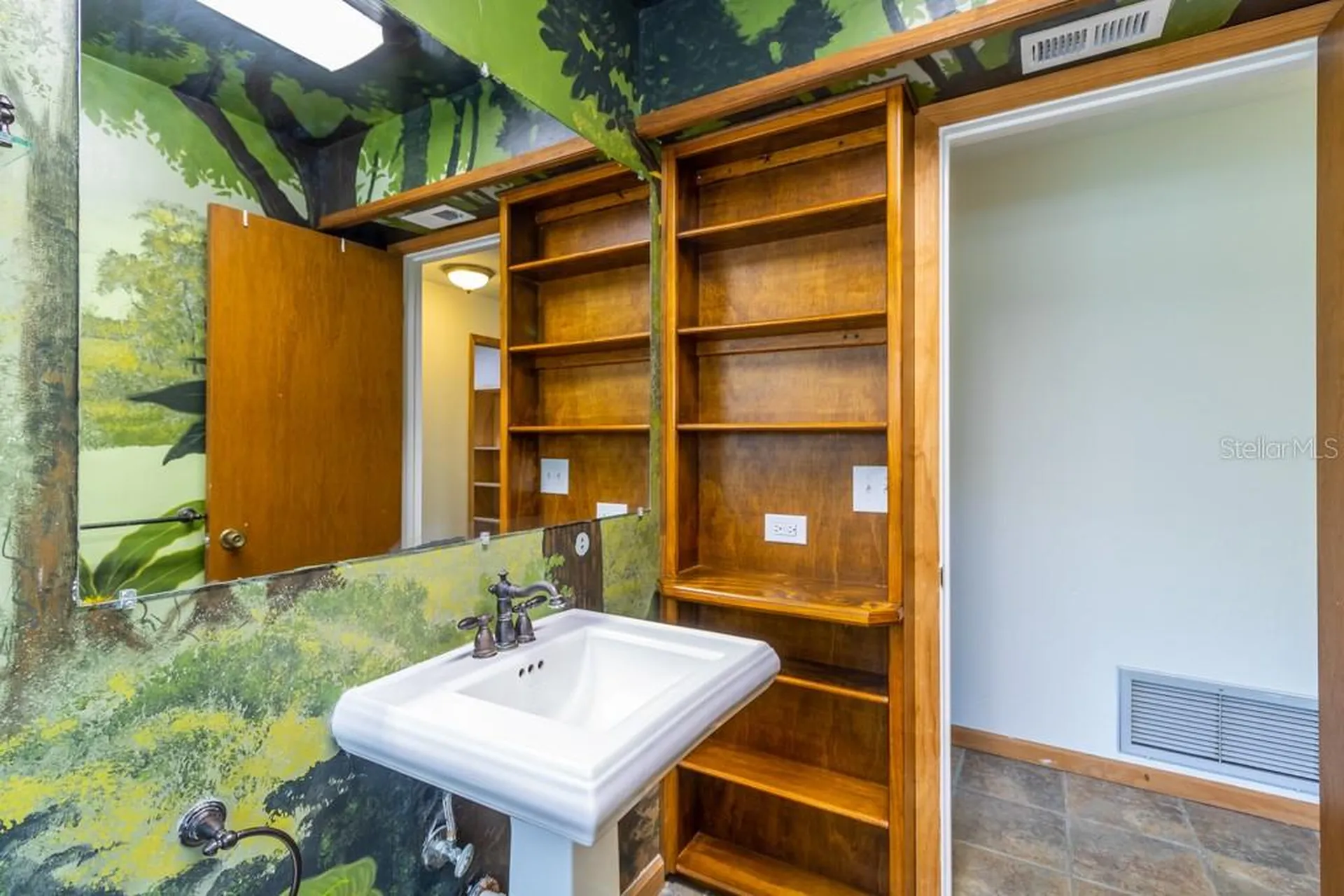3426 NW 40th Street Gainesville FL 32606