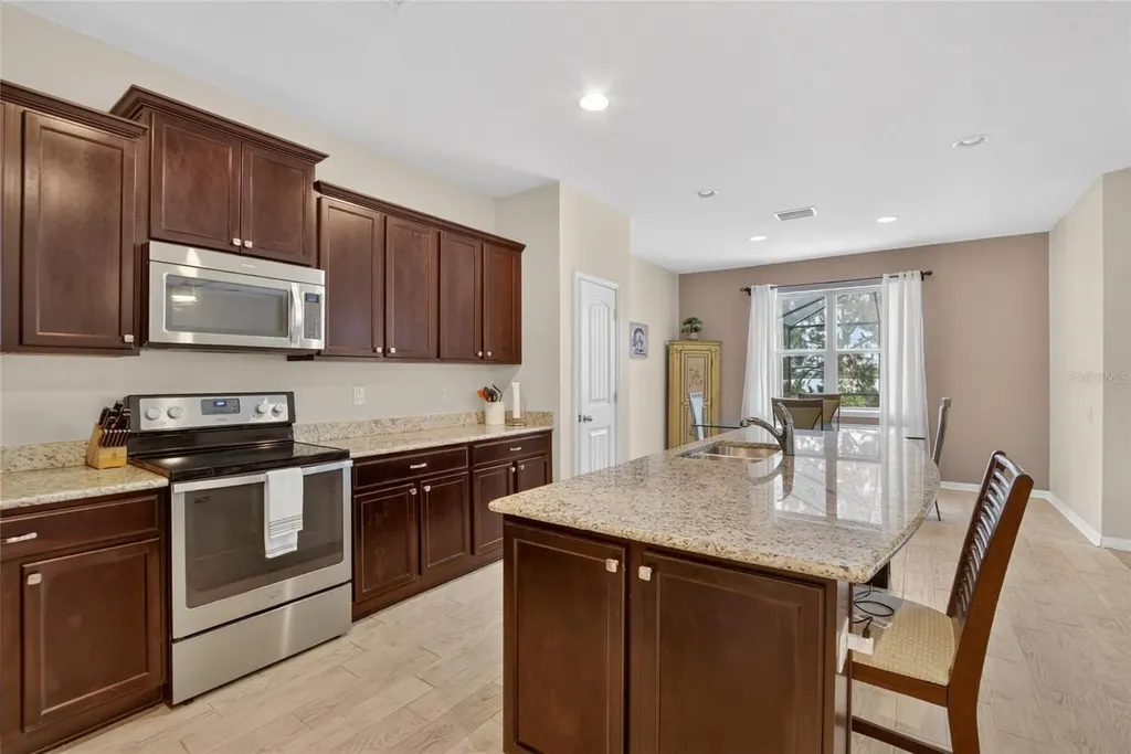 6207 Magnolia Park Boulevard Riverview FL 33578