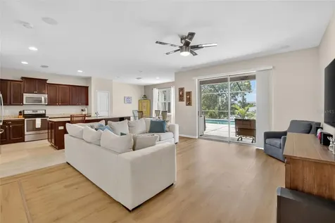 6207 Magnolia Park Boulevard Riverview FL 33578
