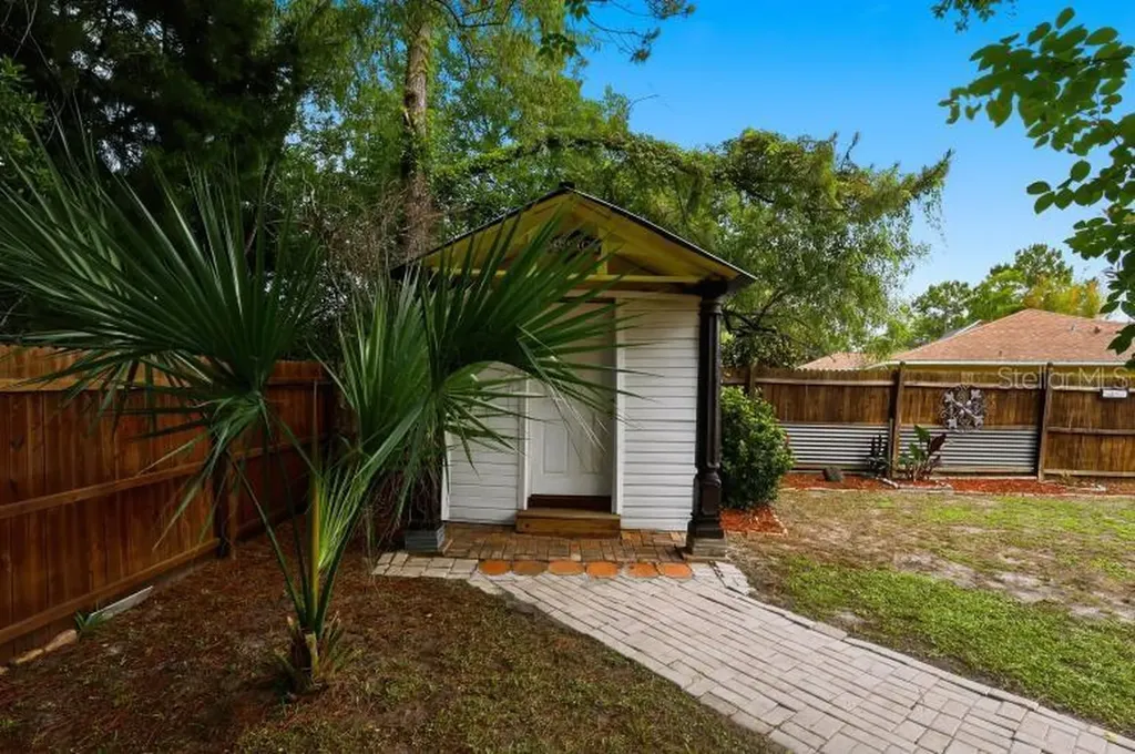 18 Burton Place Palm Coast FL 32137