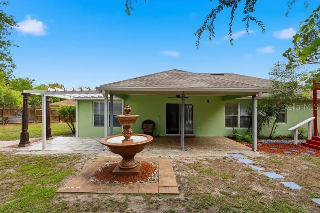18 Burton Place Palm Coast FL 32137