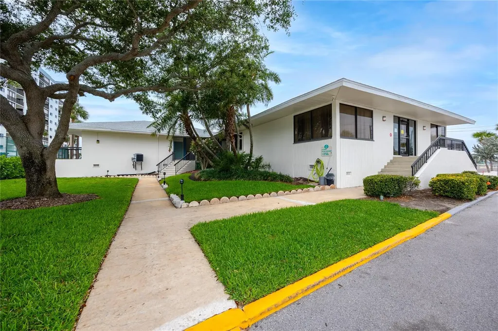 7100 Sunset Way St Pete Beach FL 33706