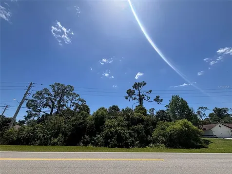 Lot #11 N Chamberlain Boulevard North Port FL 34286