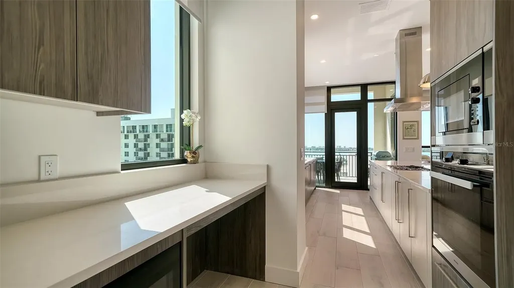 33 S Palm Avenue Sarasota FL 34236