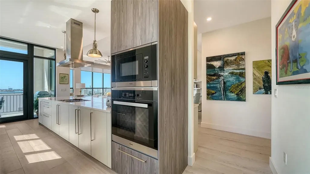 33 S Palm Avenue Sarasota FL 34236