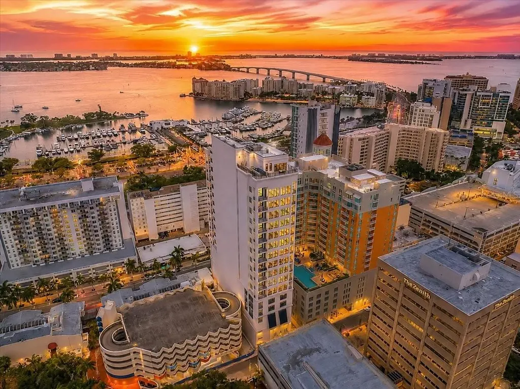 33 S Palm Avenue Sarasota FL 34236