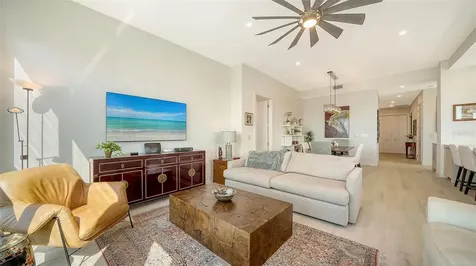 33 S Palm Avenue Sarasota FL 34236