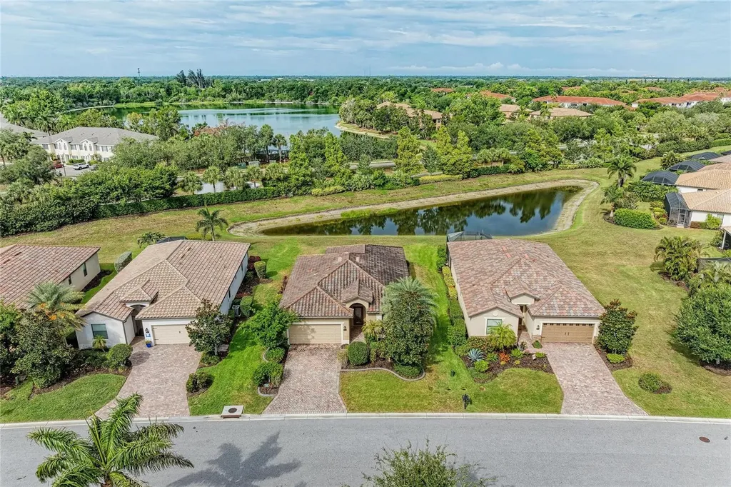 165 Wandering Wetlands Circle Bradenton FL 34212