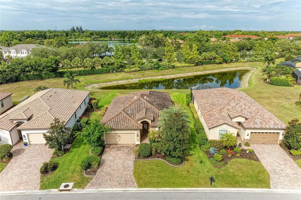 165 Wandering Wetlands Circle Bradenton FL 34212