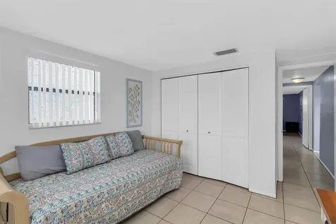 6801 Larchmont Avenue New Port Richey FL 34653