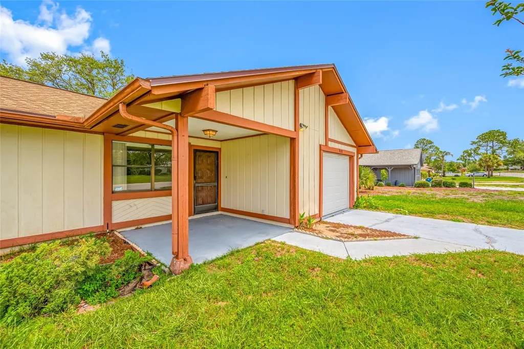 8528 Heather Boulevard Weeki Wachee FL 34613