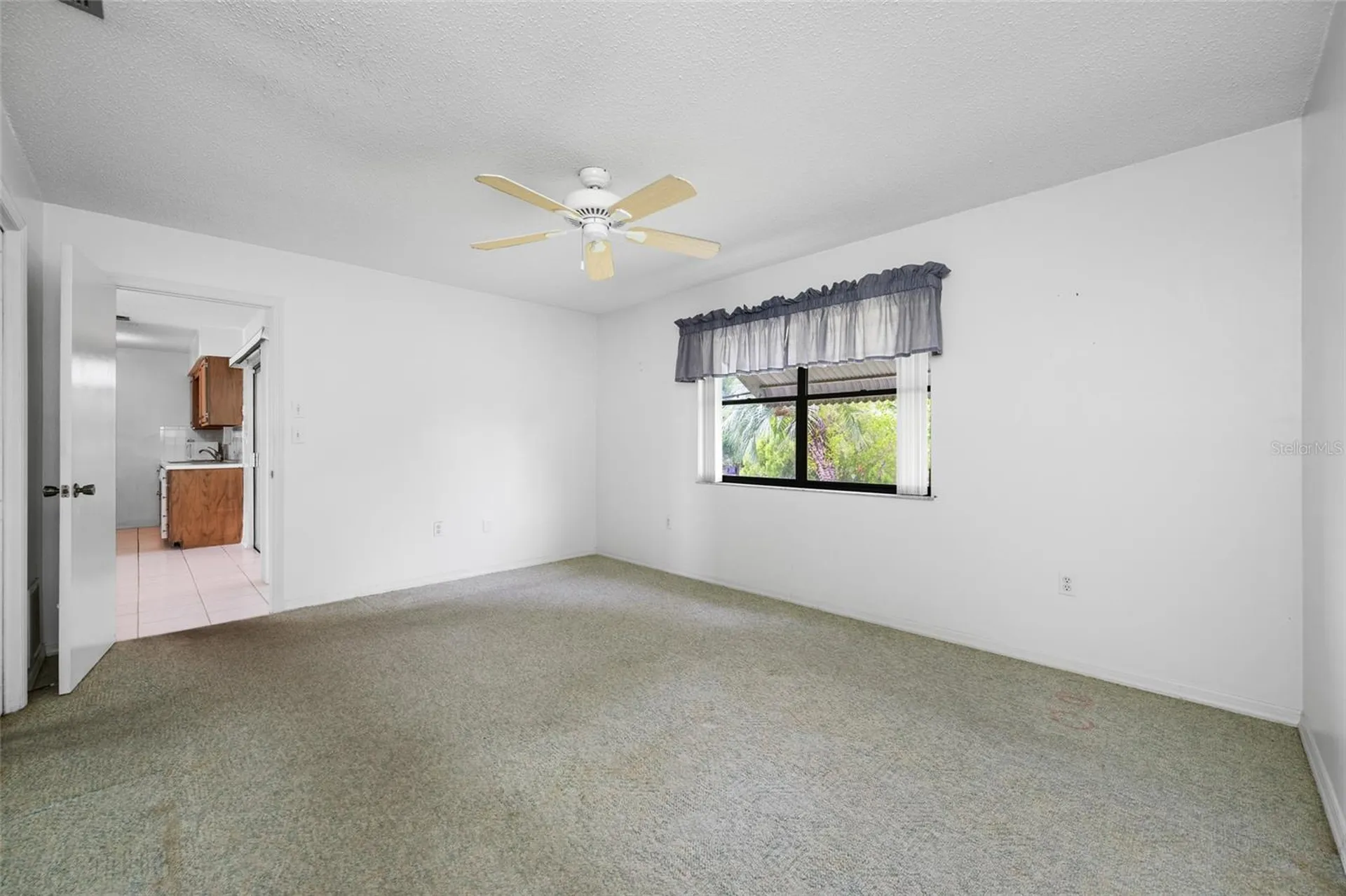 8528 Heather Boulevard Weeki Wachee FL 34613