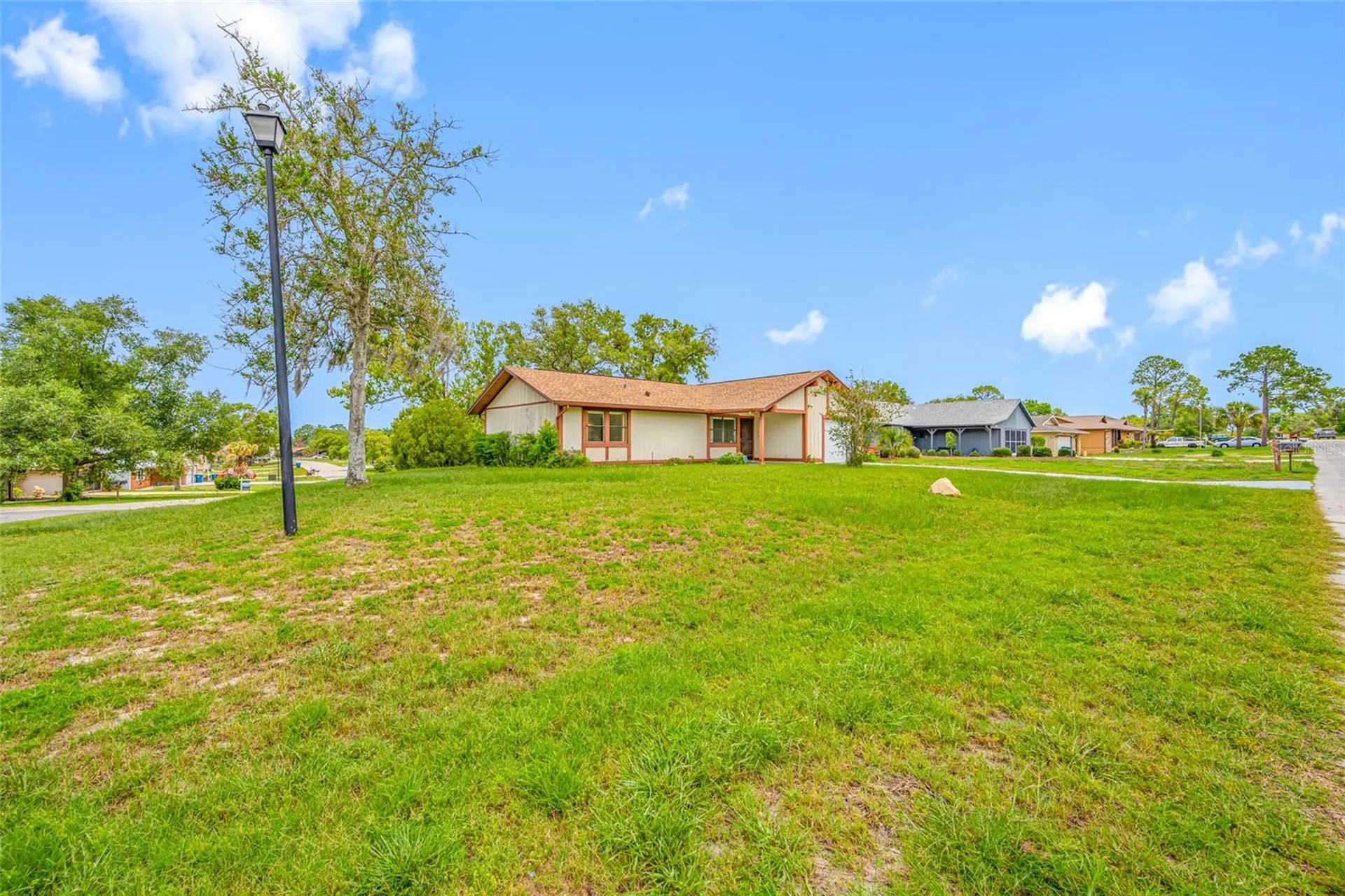 8528 Heather Boulevard Weeki Wachee FL 34613