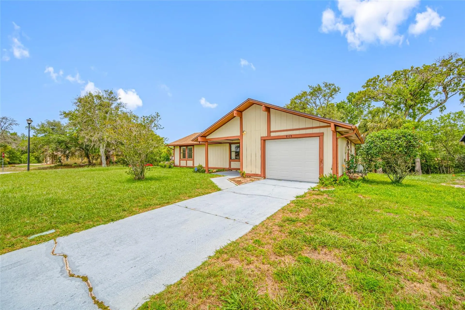8528 Heather Boulevard Weeki Wachee FL 34613